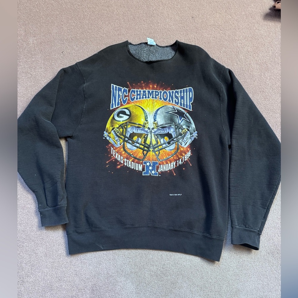 Vintage NFC Packers vs Cowboys Championship Black Graphic Sweatshirt